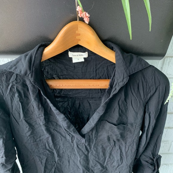 Saint & Noble Tunic Black V Neck Top Size Small - Picture 4 of 10
